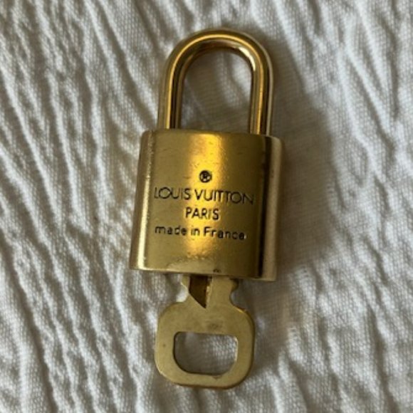 Louis Vuitton #322 Brass Lock and Key Set - Picture 6 of 8